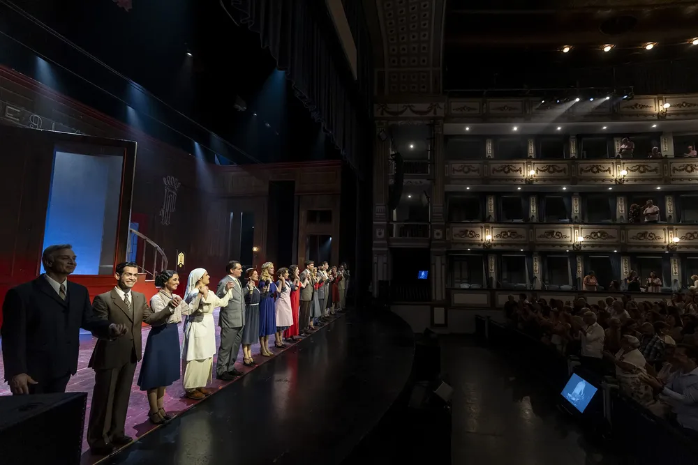 El_tiempo_entre_costuras_baja_Foto_Daniel_Perez_01