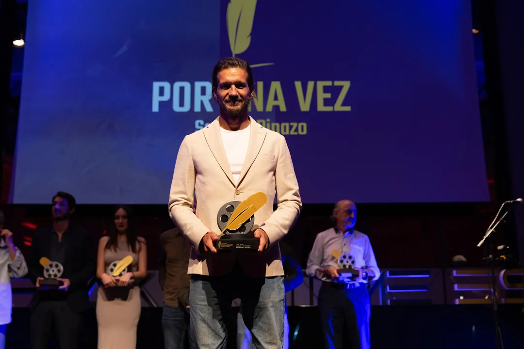 Samuel Pinazo _ Concurso Break On Time peq