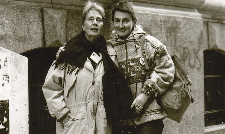 con-Claudina_Marek_-Cynthia-Sabat-en-argentina.gob_.ar_