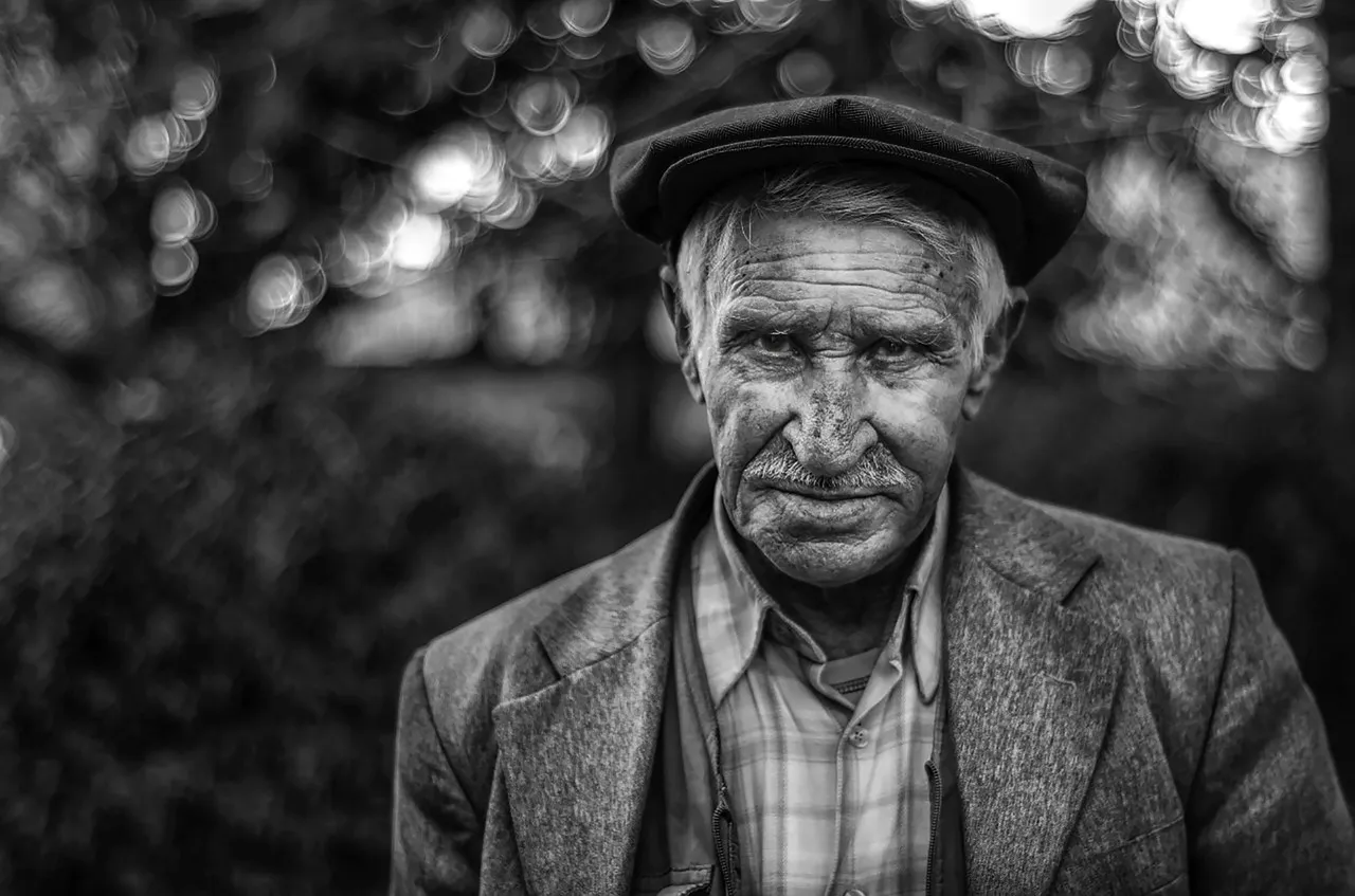 man-2918963_1280