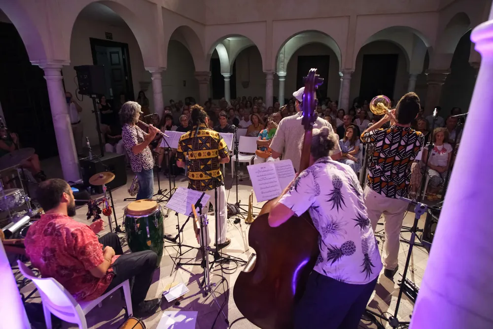 2 Música en el Patio