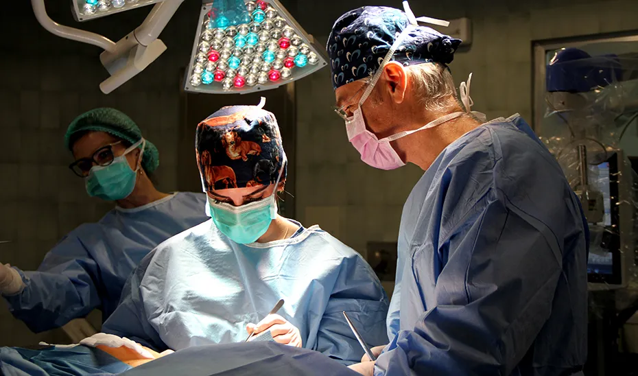 1703925044024ProfesionalesHUVMacarena_Estandar