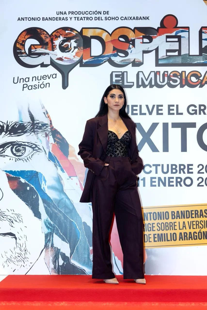 WhatsApp Image 2025-11-12 at 00.34.30 (1)