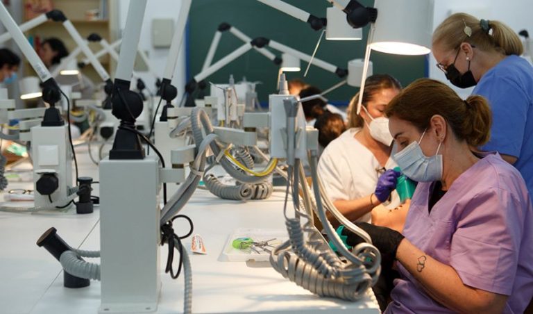 La Junta destina más de 107 millones a la formación y contratación de casi 5.000 desempleados