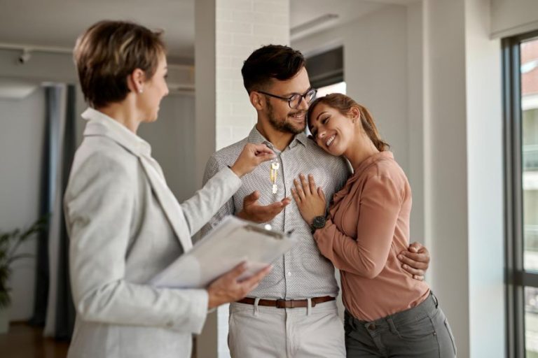 Servicios esenciales para optimizar la compraventa de propiedades Inmobiliaria S&S