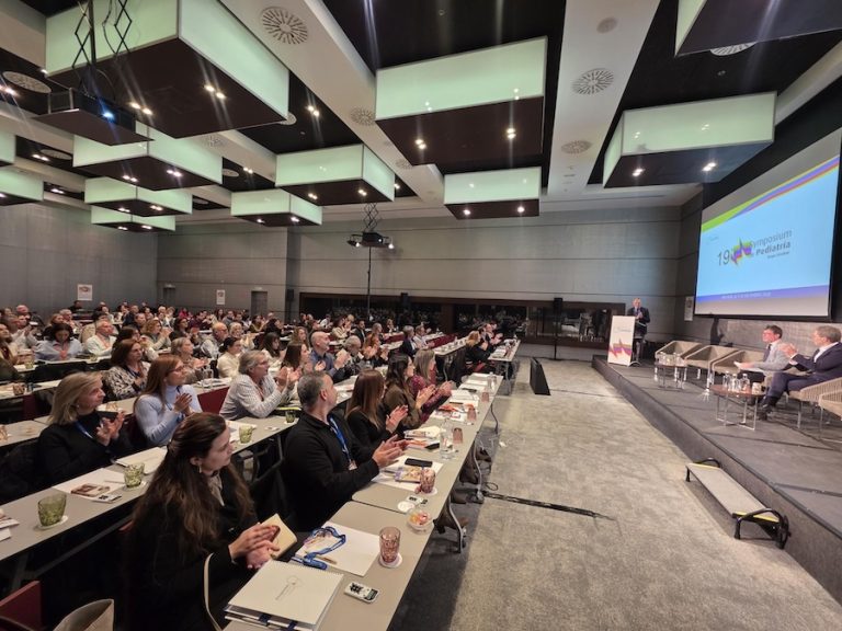Málaga reúne a 200 expertos en el 19º Symposium de Pediatría y Vacunas para reforzar la prevención pediátrica