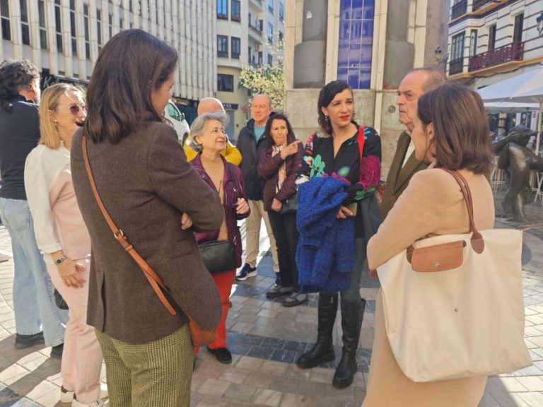 La conversión masiva de locales en viviendas insalubres dispara la alarma en Málaga