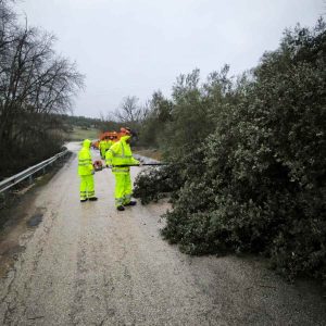 El temporal provoca 10 carreteras cortadas en Córdoba. Consulta el estado de la red y las zonas más afectadas.