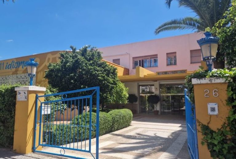 La Escuela Oficial de Idiomas de Málaga impulsa el ciclo cultural “11 idiomas, 11 miradas”