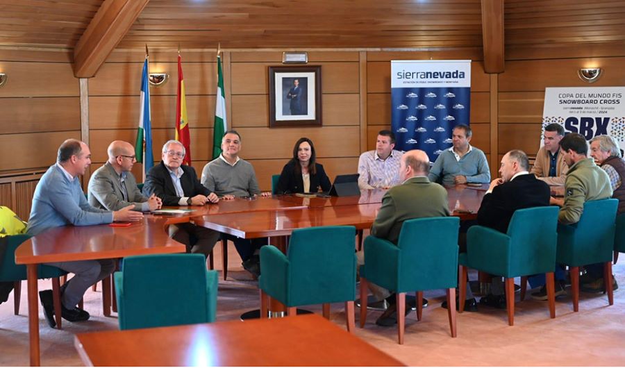 Reunión con técnicos para analizar el estado de las obras de acceso a Pradollano.