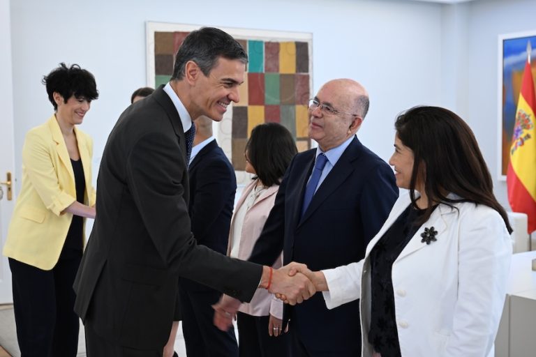 Sánchez agradece a los migrantes su compromiso con España