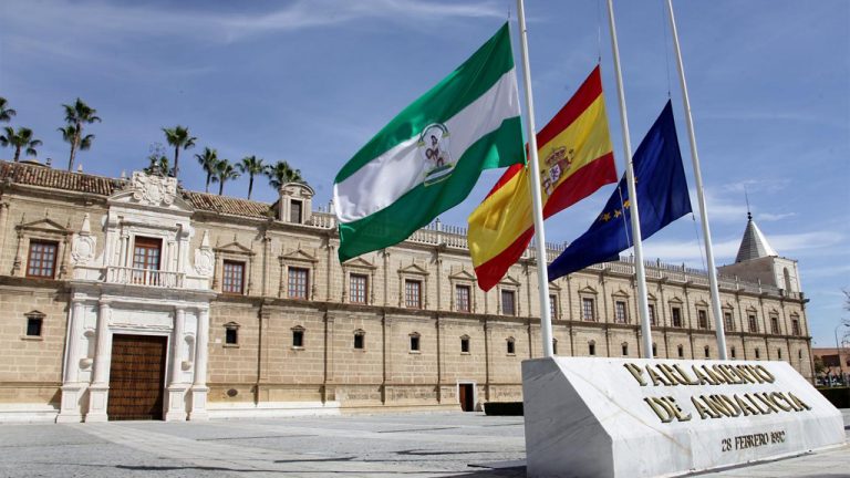 La Junta Electoral niega la posibilidad de votar con el DNI digital en las elecciones de Andalucía